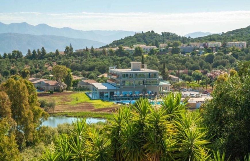 Ninos Laguna Holiday Resort 4*